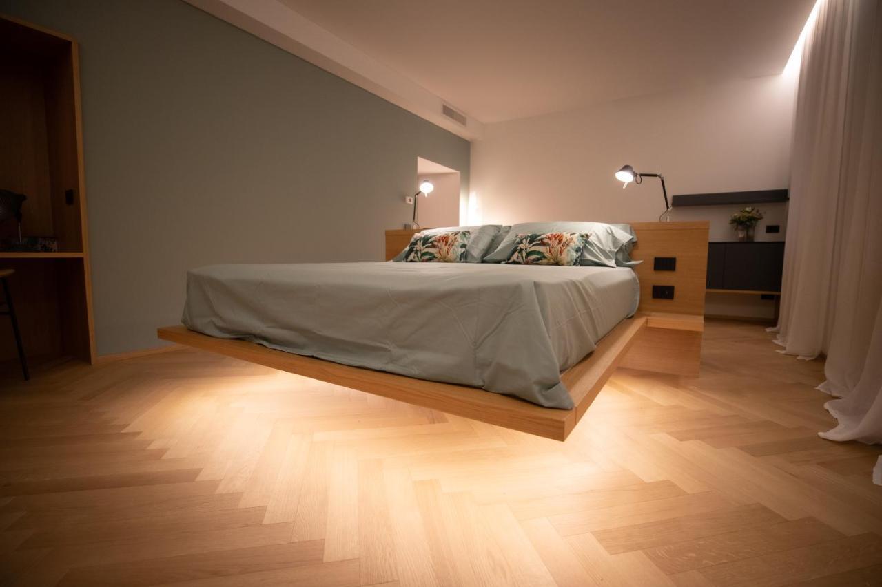 S1 Luxury Suites And Rooms Trieste Eksteriør bilde